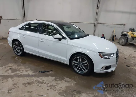 2019 Audi A3 45 Premium z USA, uszkodzony, nr VIN WAUBEGFF6KA113766